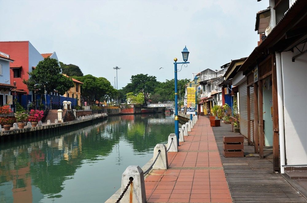 Hotel By The River Malacca Exterior foto